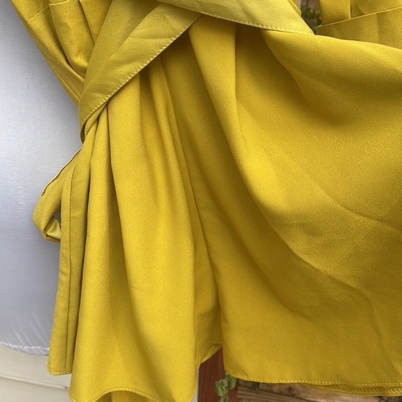 NWT- ASOS DESIGN Plunge Tux Romper Size O - Picture 10 of 13